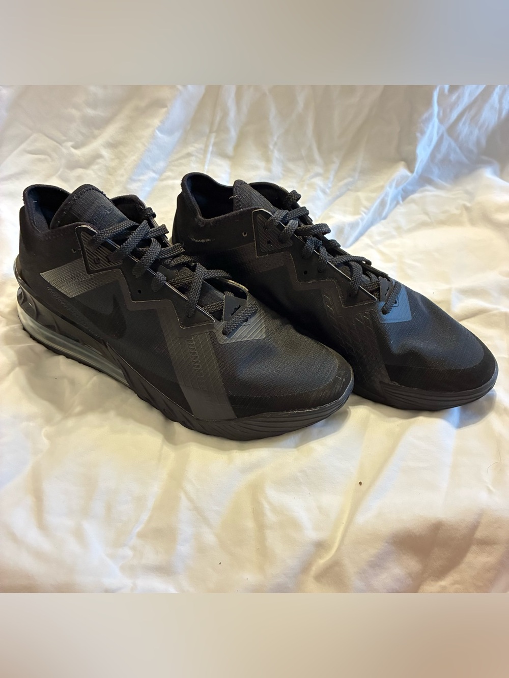 Nike Men's All-Black Low-Top Sneakers